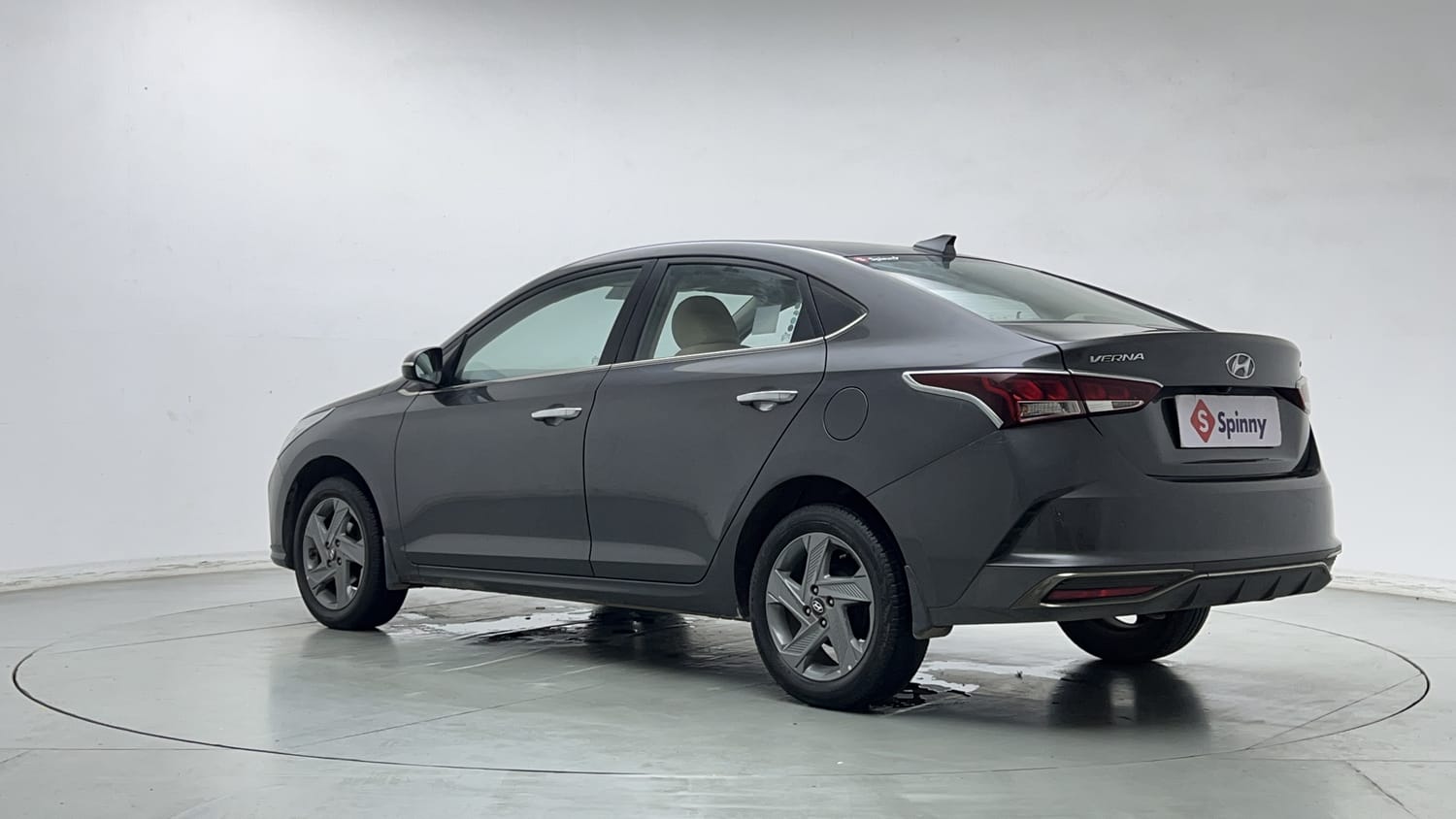 Used 2021 Hyundai Verna SX 1.5 MPi Petrol Manual exterior LEFT REAR CORNER VIEW