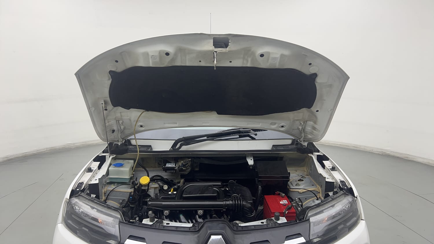 Used 2020 Renault Kwid 1.0 RXT AMT Opt Petrol Automatic engine ENGINE & BONNET OPEN FRONT VIEW