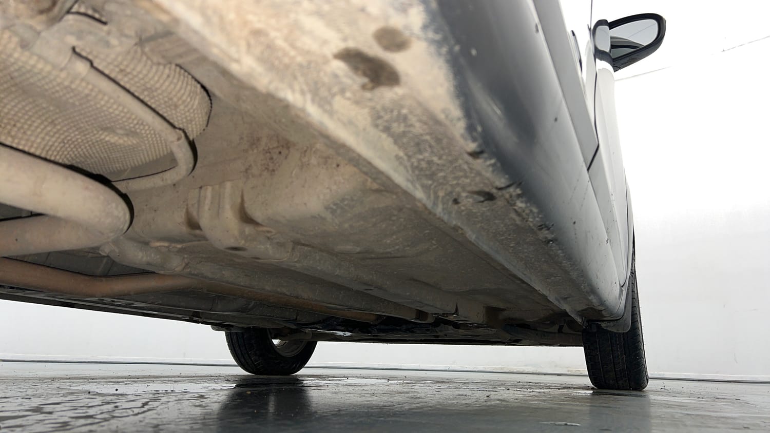 Used 2019 Hyundai Elite i20 Asta 1.2 Petrol Manual extra REAR RIGHT UNDERBODY VIEW