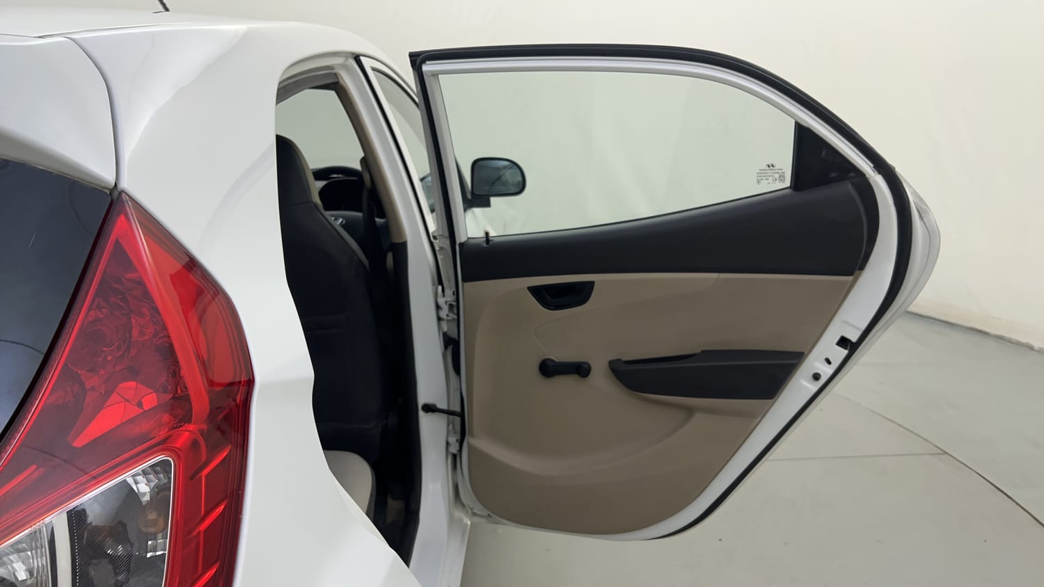 Used 2012 Hyundai Eon Magna Petrol Manual interior RIGHT REAR DOOR OPEN VIEW
