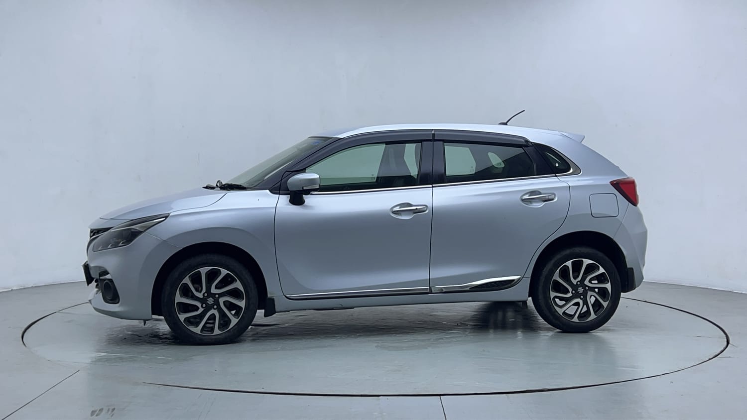 Used 2022 Maruti Suzuki Baleno Alpha AGS Petrol Automatic exterior LEFT SIDE VIEW