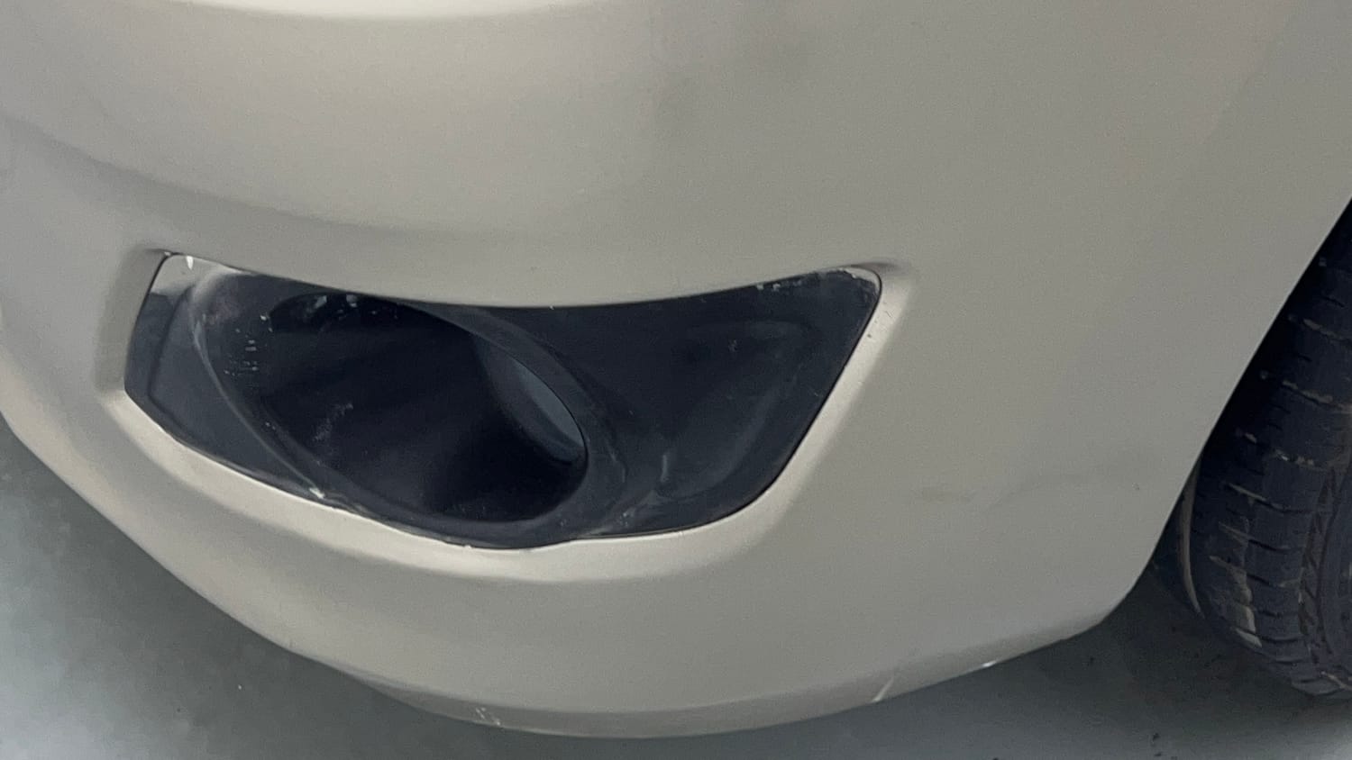Used 2013 Maruti Suzuki Wagon R VXI Petrol Manual dents MINOR SCRATCH