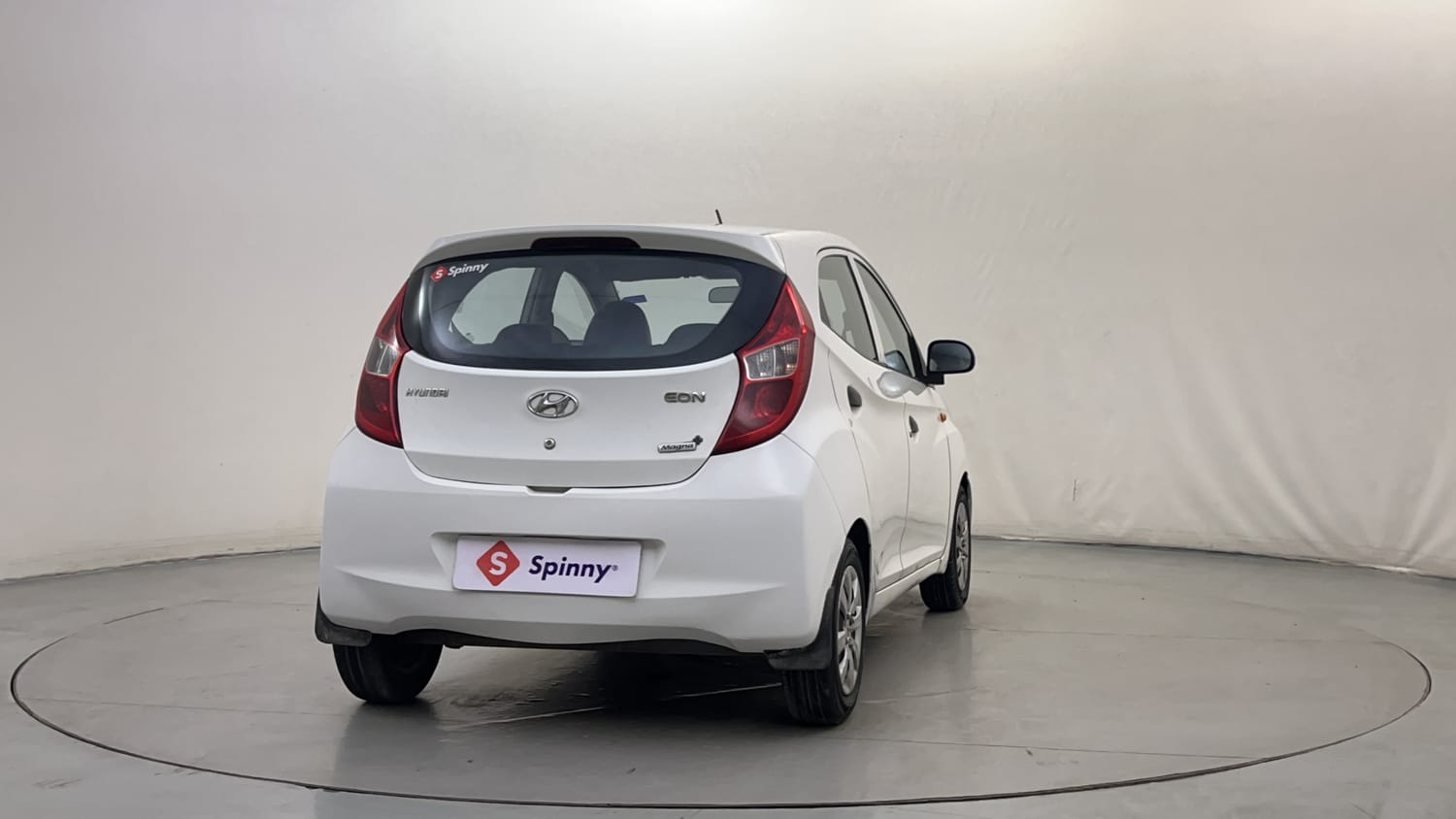 Used 2012 Hyundai Eon Magna Petrol Manual exterior RIGHT REAR CORNER VIEW
