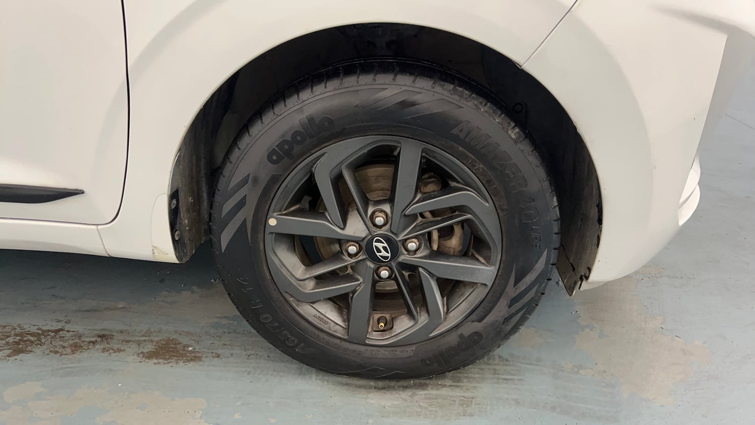 Used 2020 Hyundai Grand i10 Nios Sportz 1.2 Kappa VTVT Petrol Manual tyres RIGHT FRONT TYRE RIM VIEW