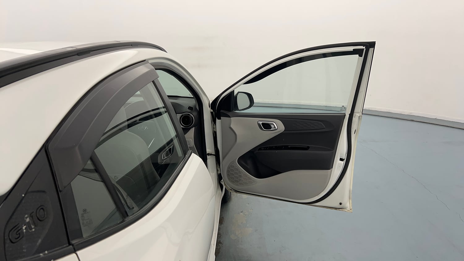 Used 2020 Hyundai Grand i10 Nios Sportz 1.2 Kappa VTVT Petrol Manual interior RIGHT FRONT DOOR OPEN VIEW