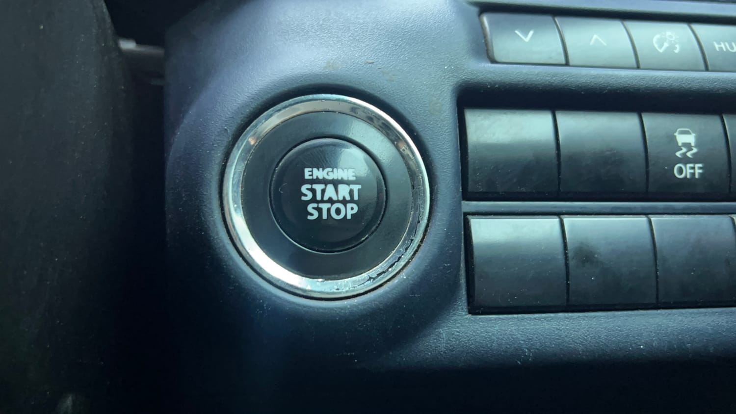 Used 2022 Maruti Suzuki Baleno Alpha AGS Petrol Automatic top_features Keyless start