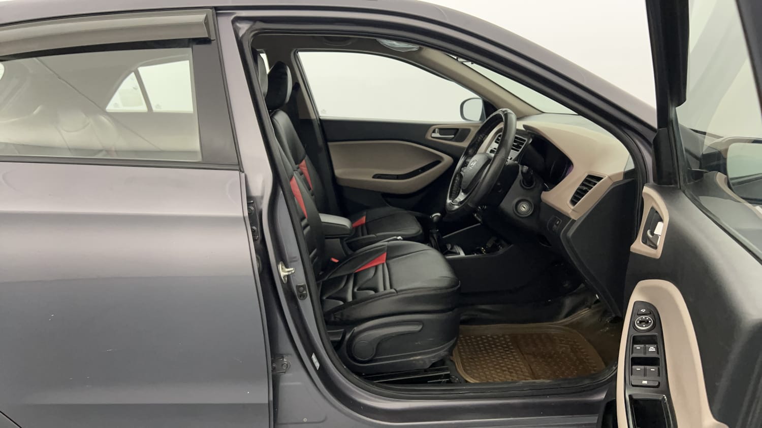 Used 2019 Hyundai Elite i20 Asta 1.2 Petrol Manual interior RIGHT SIDE FRONT DOOR CABIN VIEW