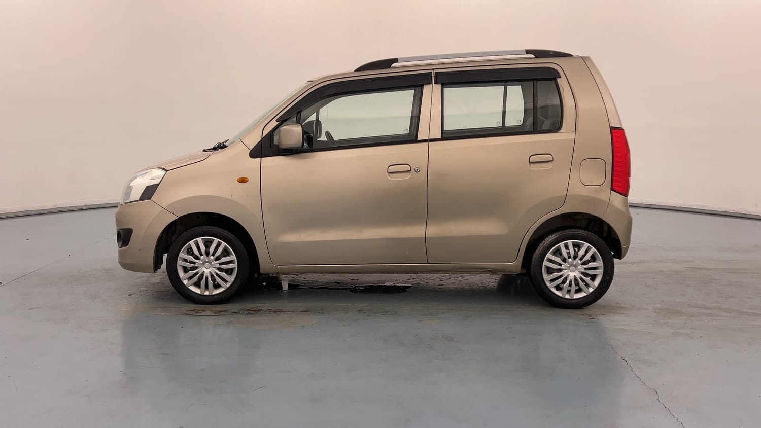 Used 2013 Maruti Suzuki Wagon R VXI Petrol Manual exterior LEFT SIDE VIEW
