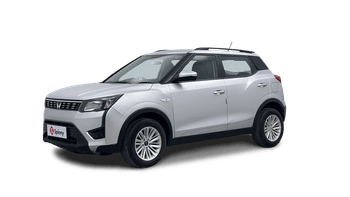 Used 2023 Mahindra XUV 300 W6 1.2 Petrol Petrol Manual Image