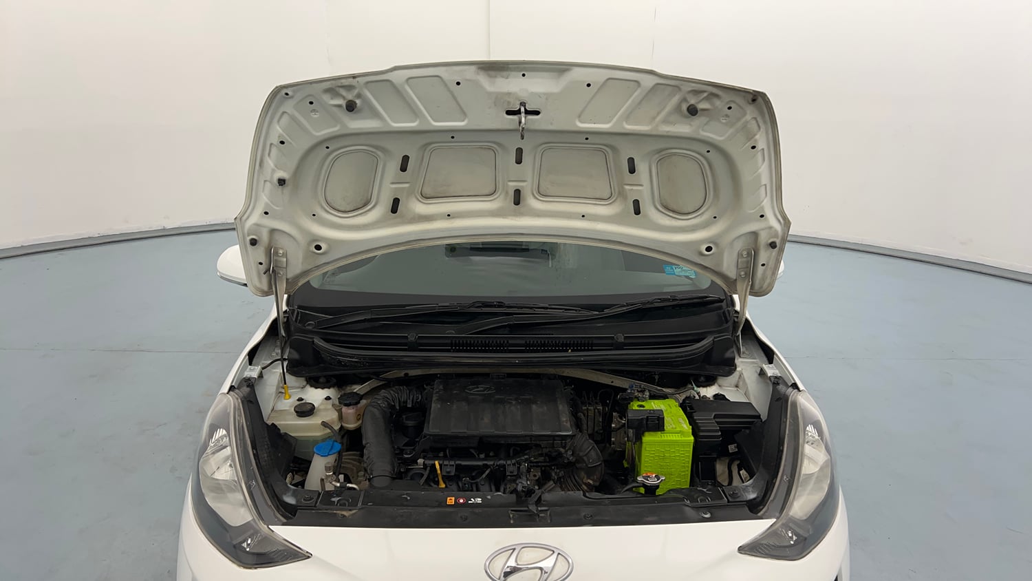 Used 2020 Hyundai Grand i10 Nios Sportz 1.2 Kappa VTVT Petrol Manual engine ENGINE & BONNET OPEN FRONT VIEW