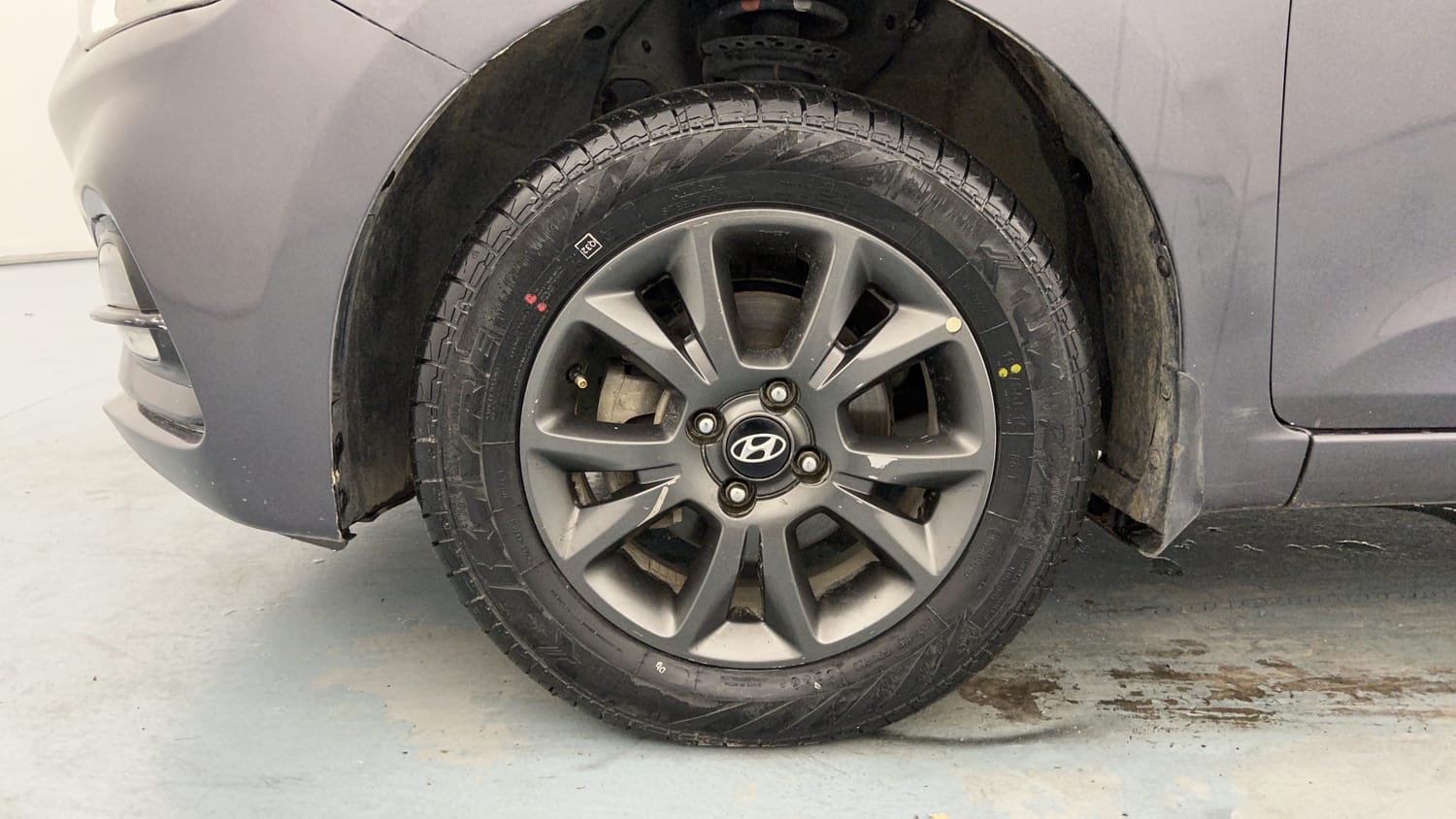 Used 2019 Hyundai Elite i20 Asta 1.2 Petrol Manual tyres LEFT FRONT TYRE RIM VIEW
