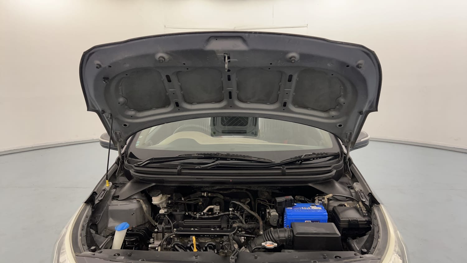 Used 2019 Hyundai Elite i20 Asta 1.2 Petrol Manual engine ENGINE & BONNET OPEN FRONT VIEW