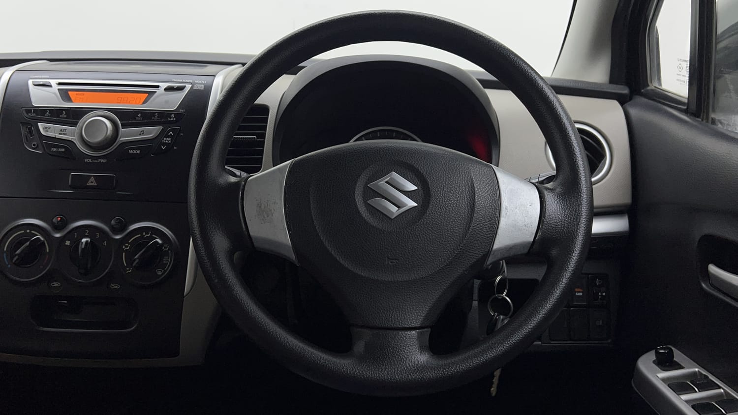 Used 2013 Maruti Suzuki Wagon R VXI Petrol Manual interior STEERING VIEW