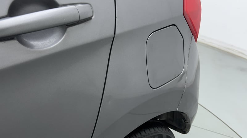 Used 2015 Maruti Suzuki Celerio ZXi AMT Petrol Automatic dents MINOR SCRATCH