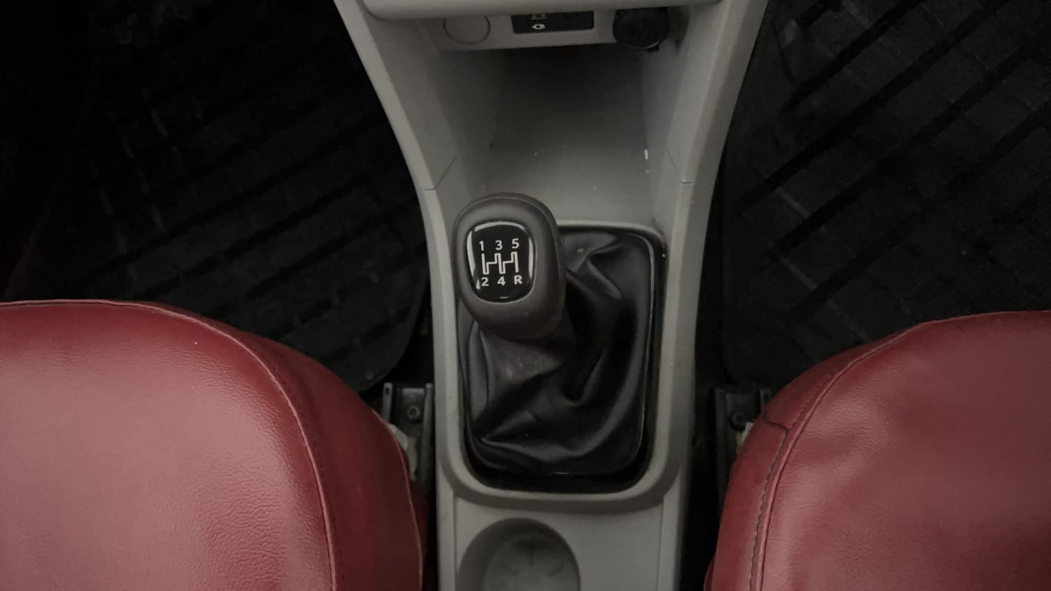 Used 2024 Tata Tiago XT Petrol Manual interior GEAR  KNOB VIEW