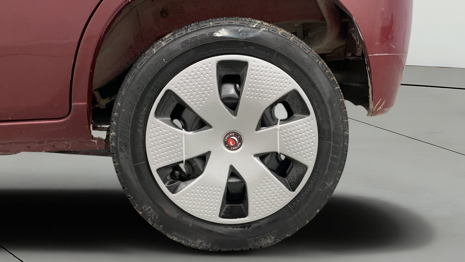 Used 2012 Maruti Suzuki Alto K10 VXi Petrol Manual tyres LEFT REAR TYRE RIM VIEW