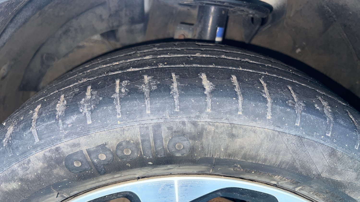 Used 2022 Maruti Suzuki Baleno Alpha AGS Petrol Automatic tyres LEFT FRONT TYRE TREAD VIEW