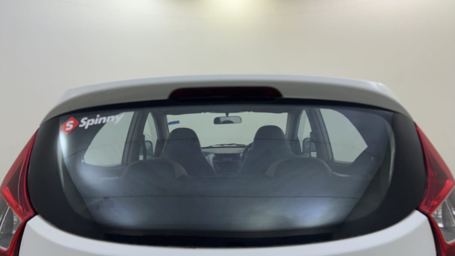 Used 2012 Hyundai Eon Magna Petrol Manual exterior BACK WINDSHIELD VIEW