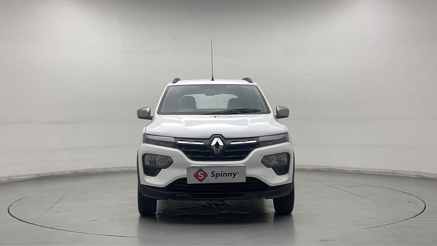 Used 2020 Renault Kwid 1.0 RXT AMT Opt Petrol Automatic exterior FRONT VIEW