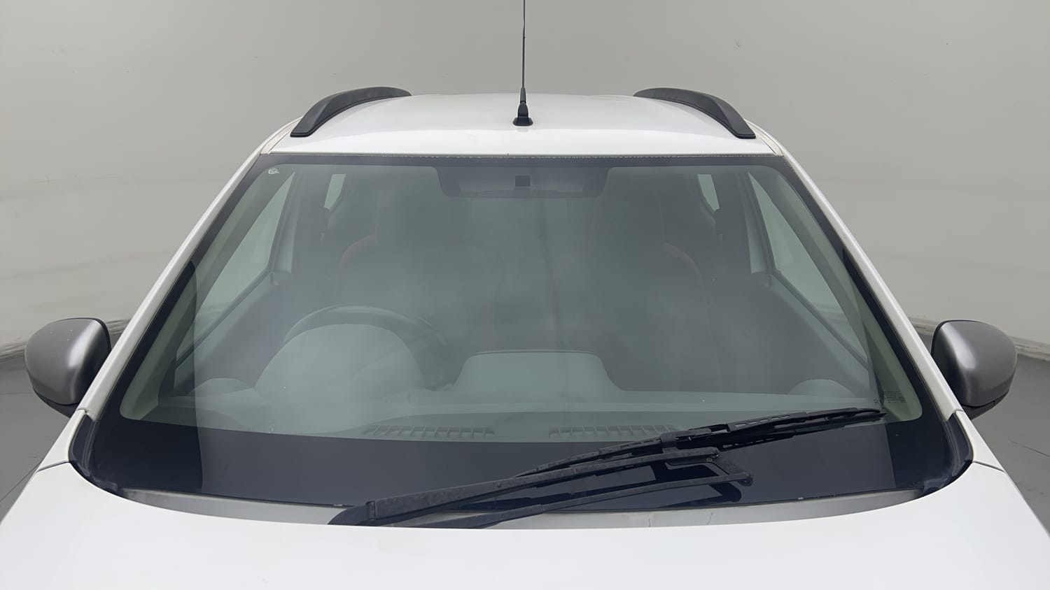 Used 2020 Renault Kwid 1.0 RXT AMT Opt Petrol Automatic exterior FRONT WINDSHIELD VIEW