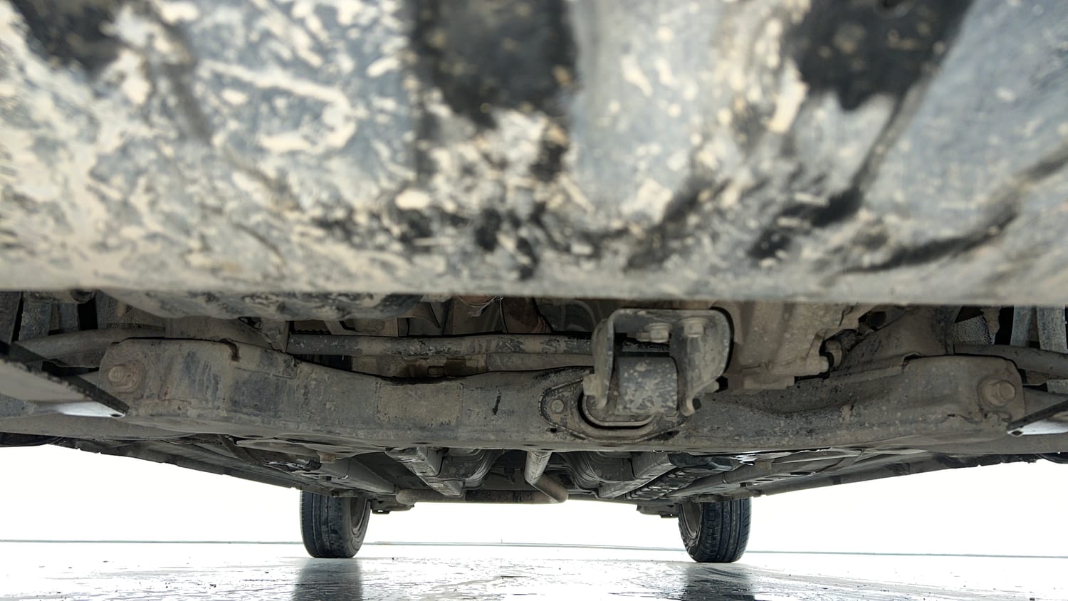 Used 2019 Hyundai Elite i20 Asta 1.2 Petrol Manual extra FRONT LEFT UNDERBODY VIEW