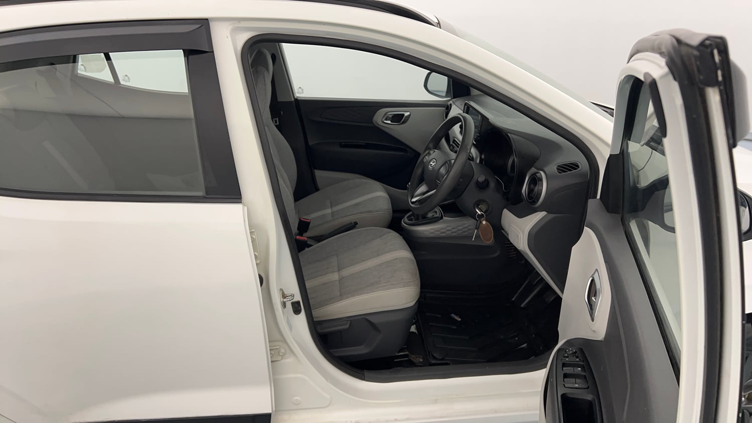 Used 2020 Hyundai Grand i10 Nios Sportz 1.2 Kappa VTVT Petrol Manual interior RIGHT SIDE FRONT DOOR CABIN VIEW