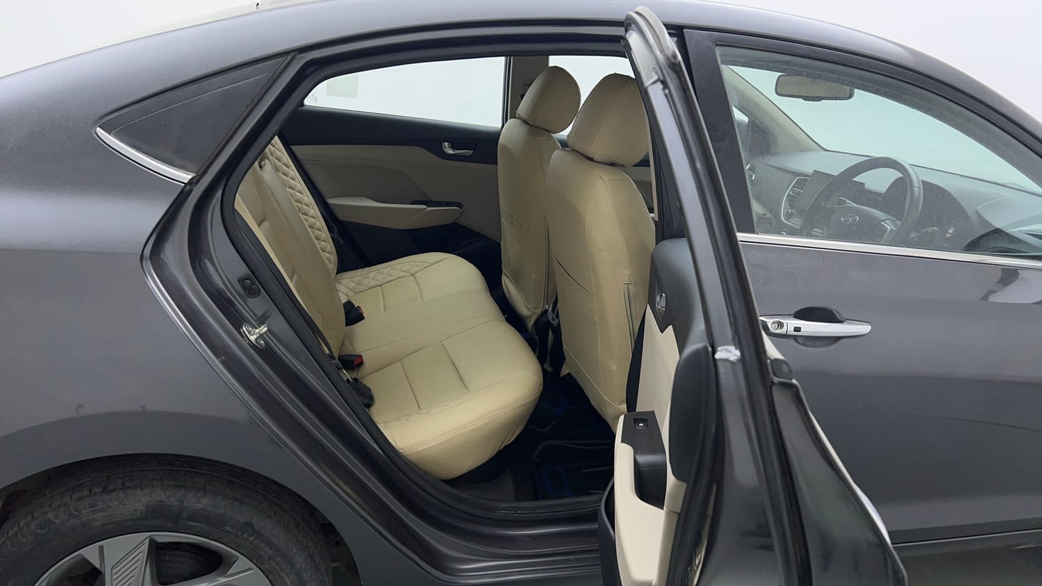 Used 2021 Hyundai Verna SX 1.5 MPi Petrol Manual interior RIGHT SIDE REAR DOOR CABIN VIEW