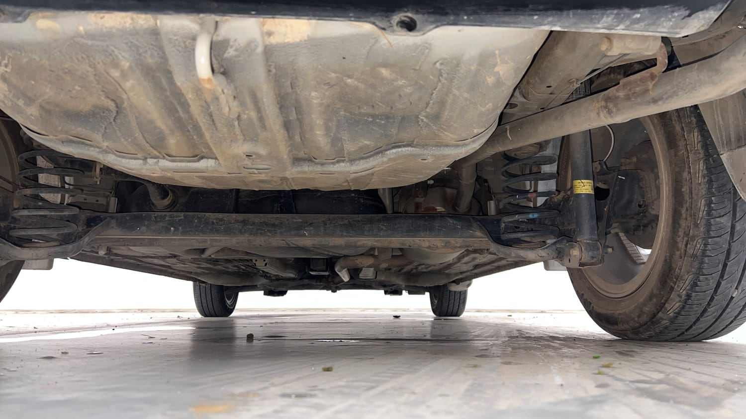 Used 2024 Honda Amaze VX 1.2 Petrol CVT Petrol Automatic extra REAR UNDERBODY VIEW (TAKEN FROM REAR)