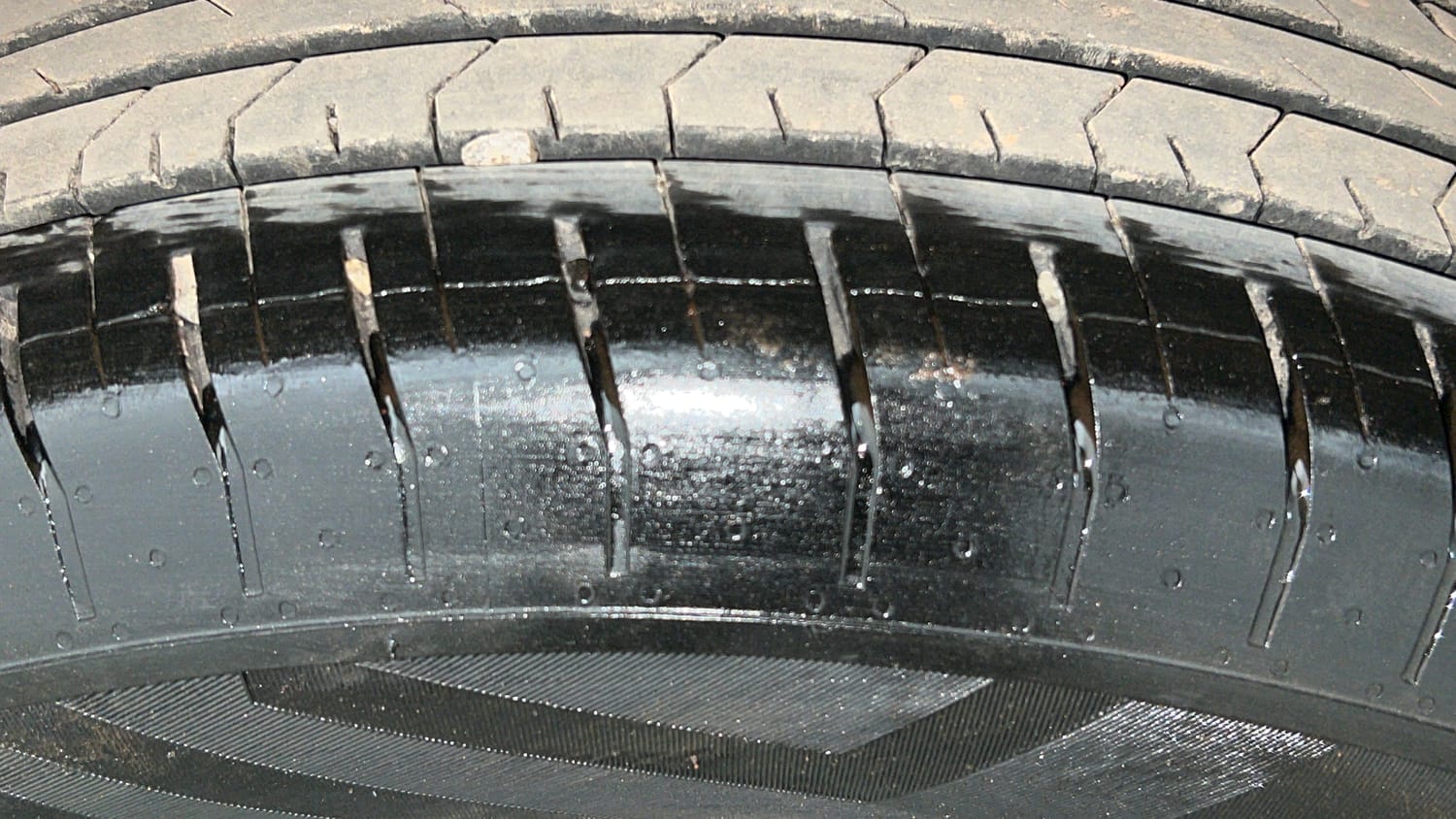 Used 2022 Hyundai Creta EX 1.5 Petrol Petrol Manual tyres LEFT REAR TYRE TREAD VIEW