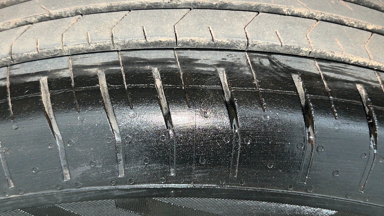 Used 2022 Hyundai Creta EX 1.5 Petrol Petrol Manual tyres LEFT FRONT TYRE TREAD VIEW