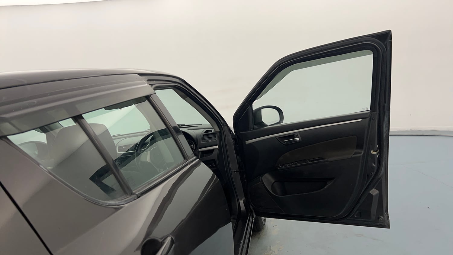 Used 2017 Maruti Suzuki Swift VXi Petrol Manual interior RIGHT FRONT DOOR OPEN VIEW