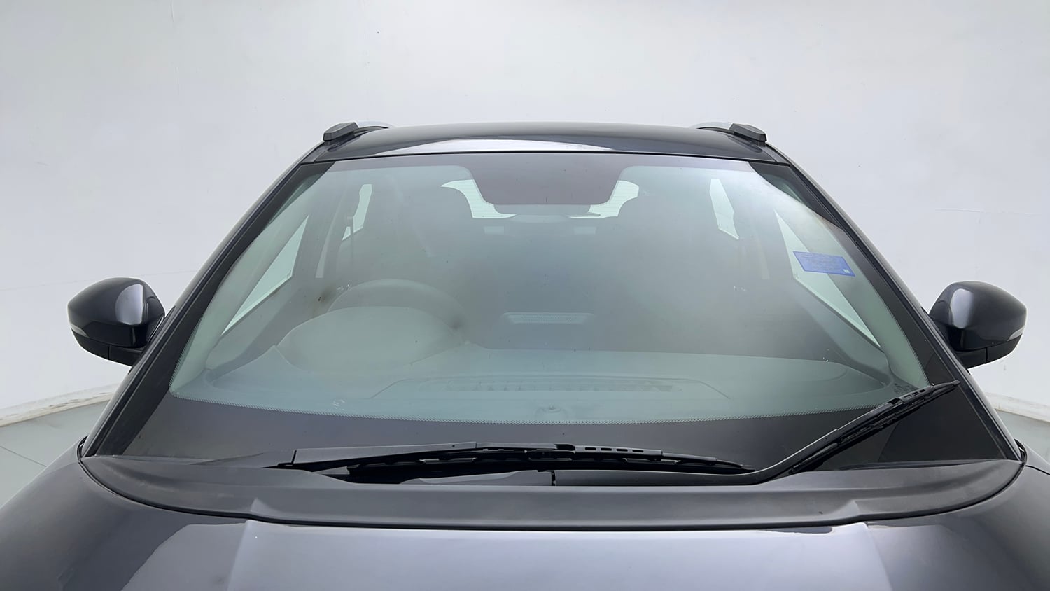 Used 2017 Tata Nexon XZ Plus Petrol Manual exterior FRONT WINDSHIELD VIEW