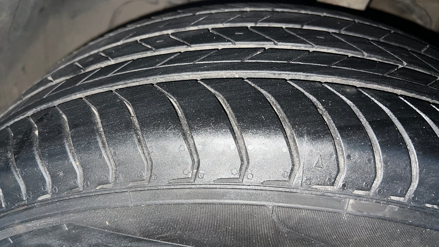 Used 2017 Tata Nexon XZ Plus Petrol Manual tyres LEFT FRONT TYRE TREAD VIEW