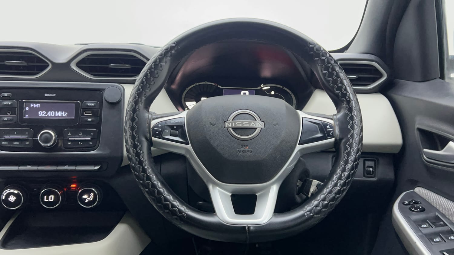 2022 Nissan Magnite XV Executive-14