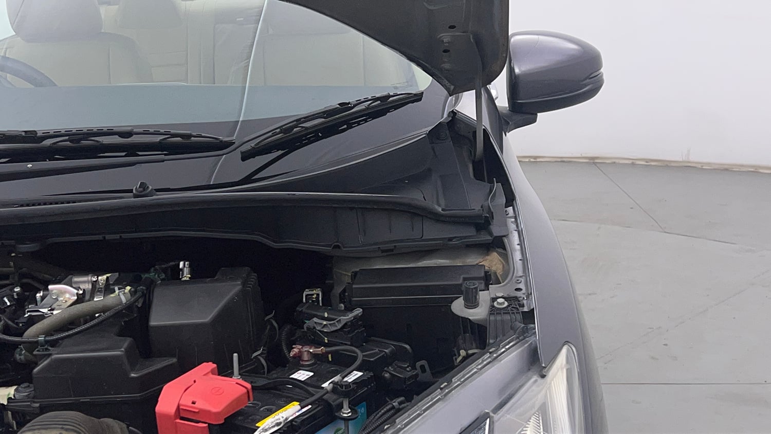 Used 2022 Honda City 4th Generation V Petrol Petrol Manual engine ENGINE LEFT SIDE HINGE & APRON VIEW