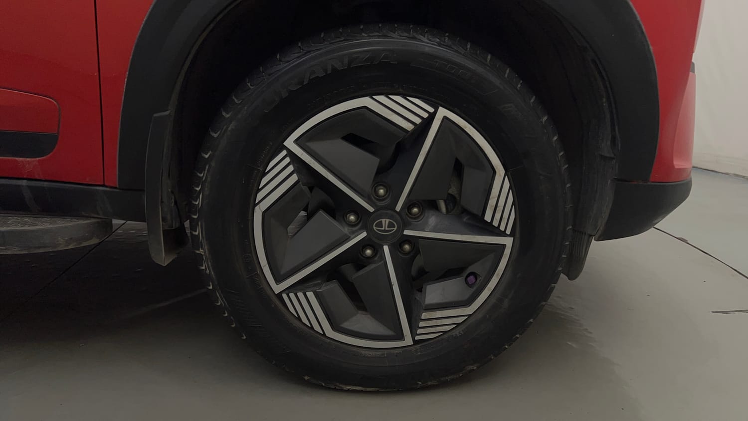Used 2024 Tata Nexon Creative Plus S 1.2 Revotron Petrol 6MT DT Petrol Manual tyres RIGHT FRONT TYRE RIM VIEW