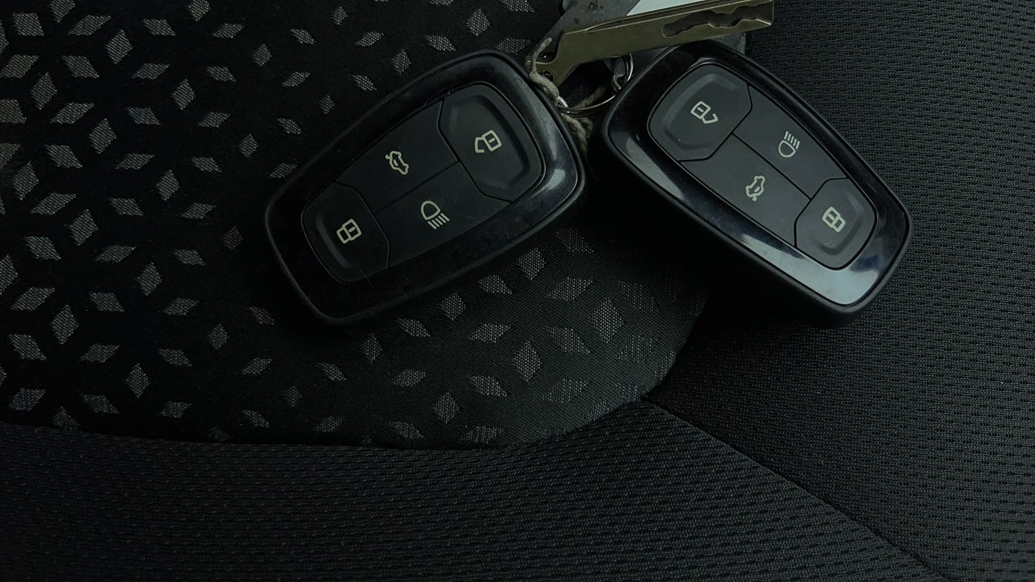 Used 2017 Tata Nexon XZ Plus Petrol Manual extra CAR KEY VIEW