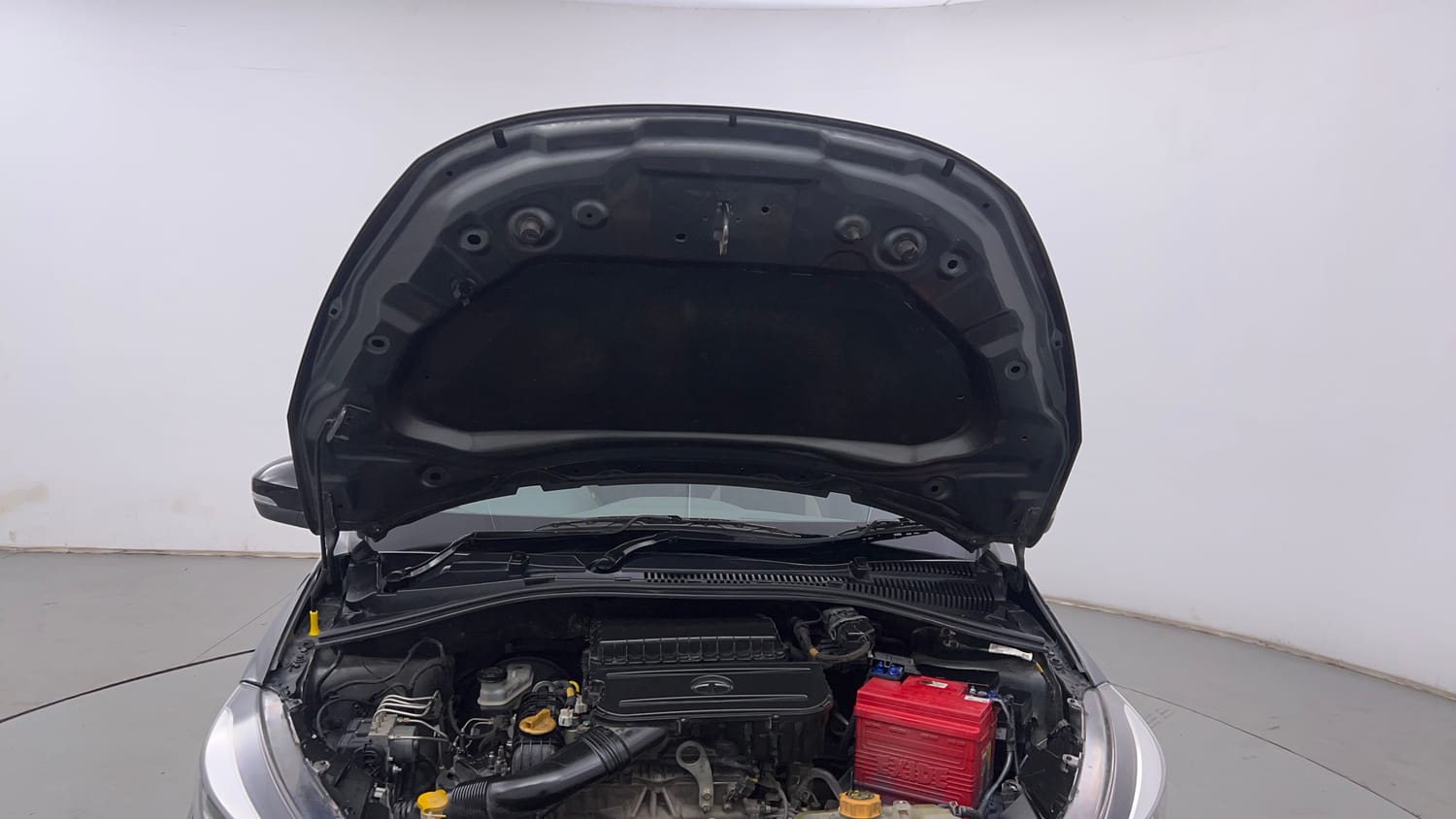 Used 2020 Tata Tigor XZ Plus Petrol Manual engine ENGINE & BONNET OPEN FRONT VIEW