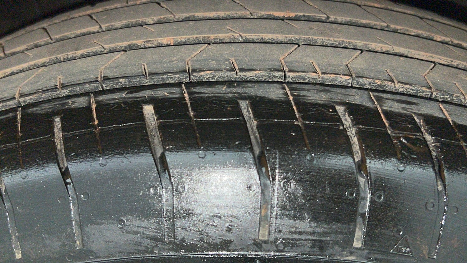 Used 2022 Hyundai Creta EX 1.5 Petrol Petrol Manual tyres RIGHT FRONT TYRE TREAD VIEW