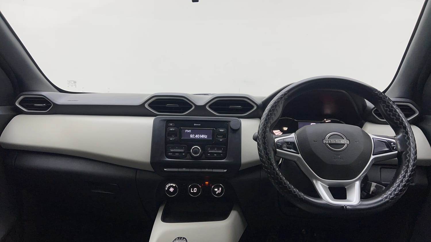 2022 Nissan Magnite XV Executive-12