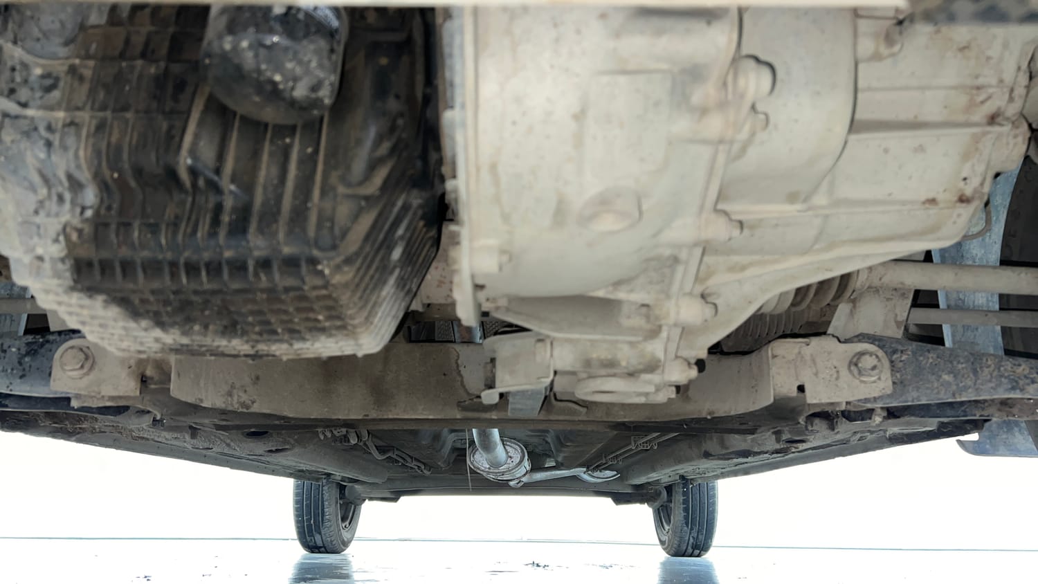 Used 2023 Renault Kwid CLIMBER AMT Petrol Automatic extra FRONT LEFT UNDERBODY VIEW
