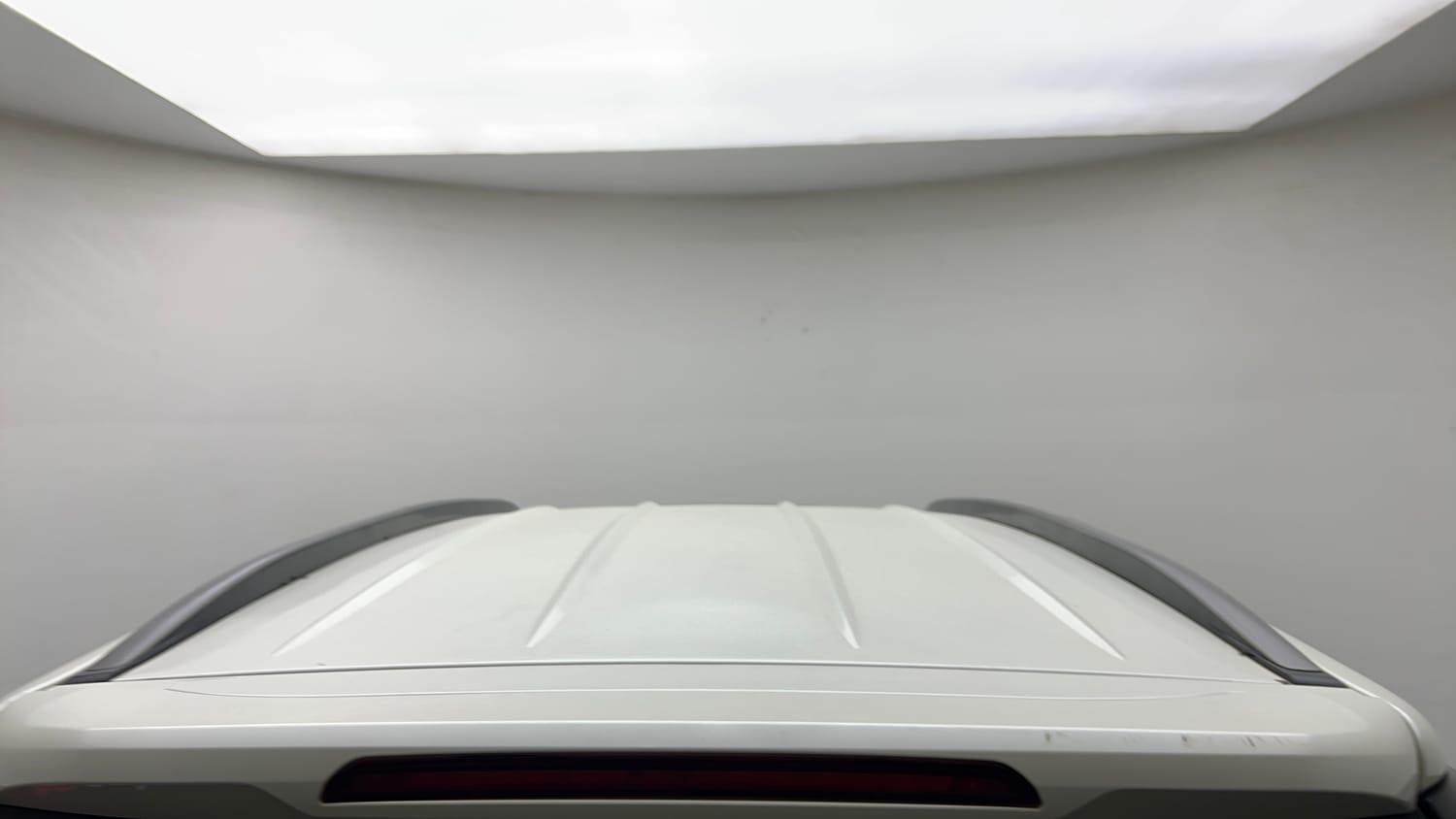 Used 2019 Mahindra XUV500 W9 Diesel Manual exterior EXTERIOR ROOF VIEW