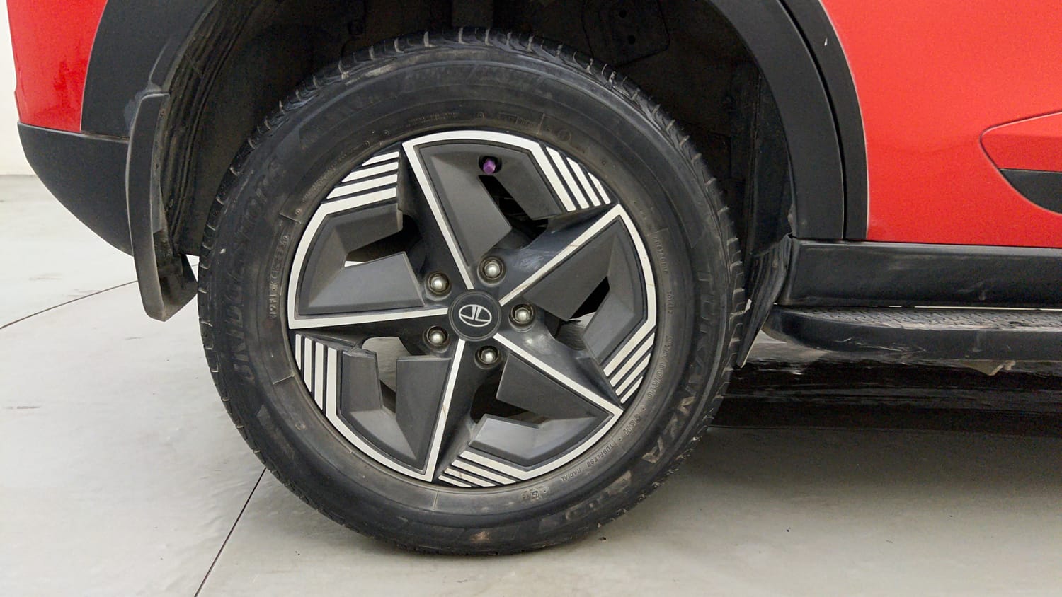 Used 2024 Tata Nexon Creative Plus S 1.2 Revotron Petrol 6MT DT Petrol Manual tyres RIGHT REAR TYRE RIM VIEW