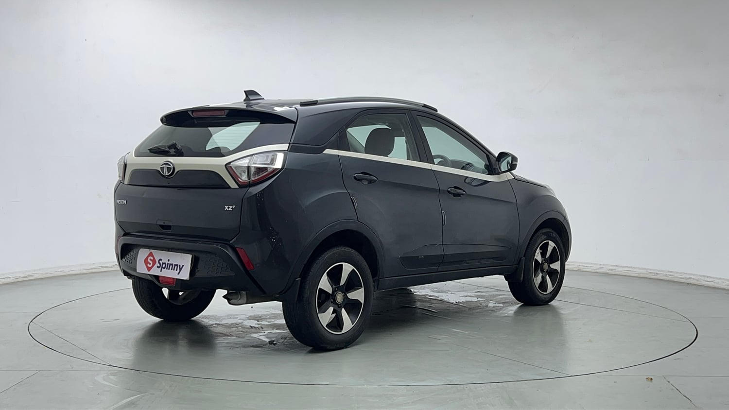 Used 2017 Tata Nexon XZ Plus Petrol Manual exterior RIGHT REAR CORNER VIEW