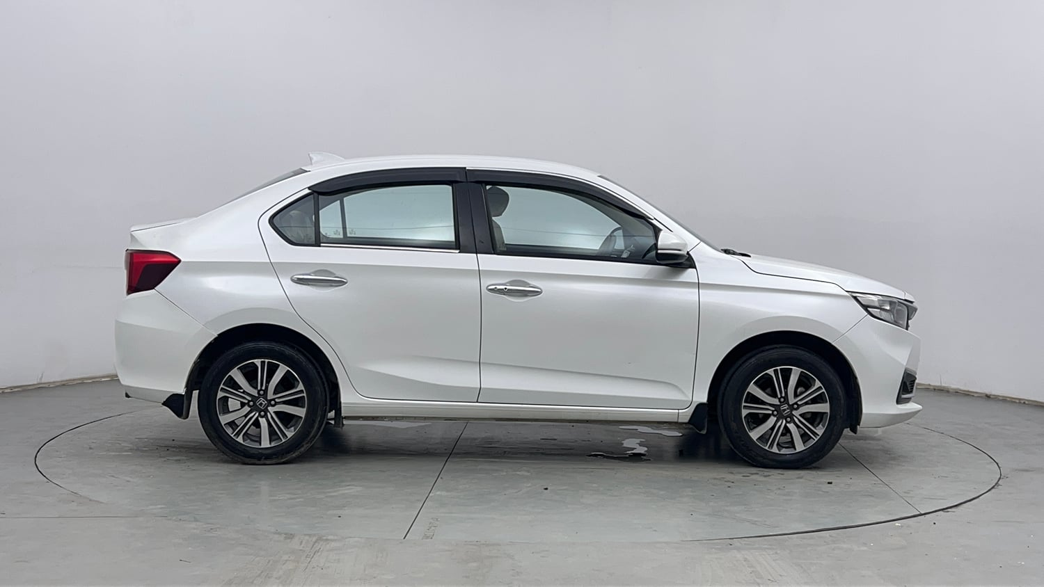 Used 2024 Honda Amaze VX 1.2 Petrol CVT Petrol Automatic exterior RIGHT SIDE VIEW