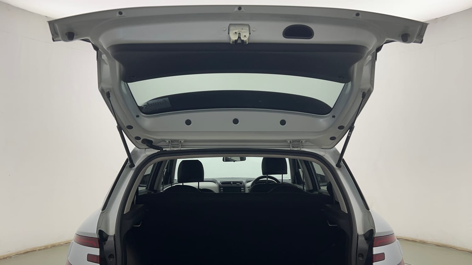 Used 2022 Hyundai Creta EX 1.5 Petrol Petrol Manual interior DICKY DOOR OPEN VIEW