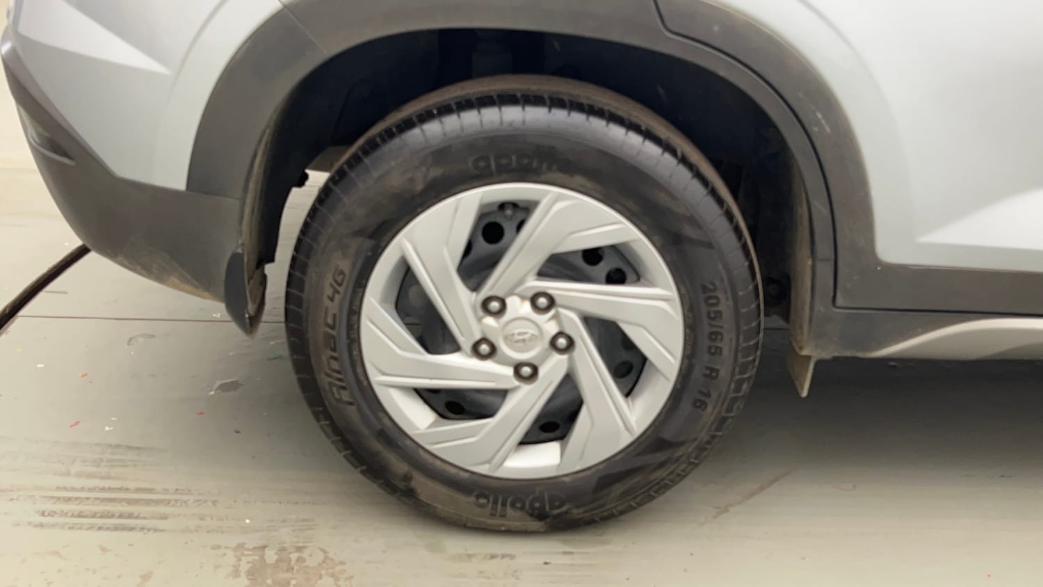 Used 2022 Hyundai Creta EX 1.5 Petrol Petrol Manual tyres RIGHT REAR TYRE RIM VIEW