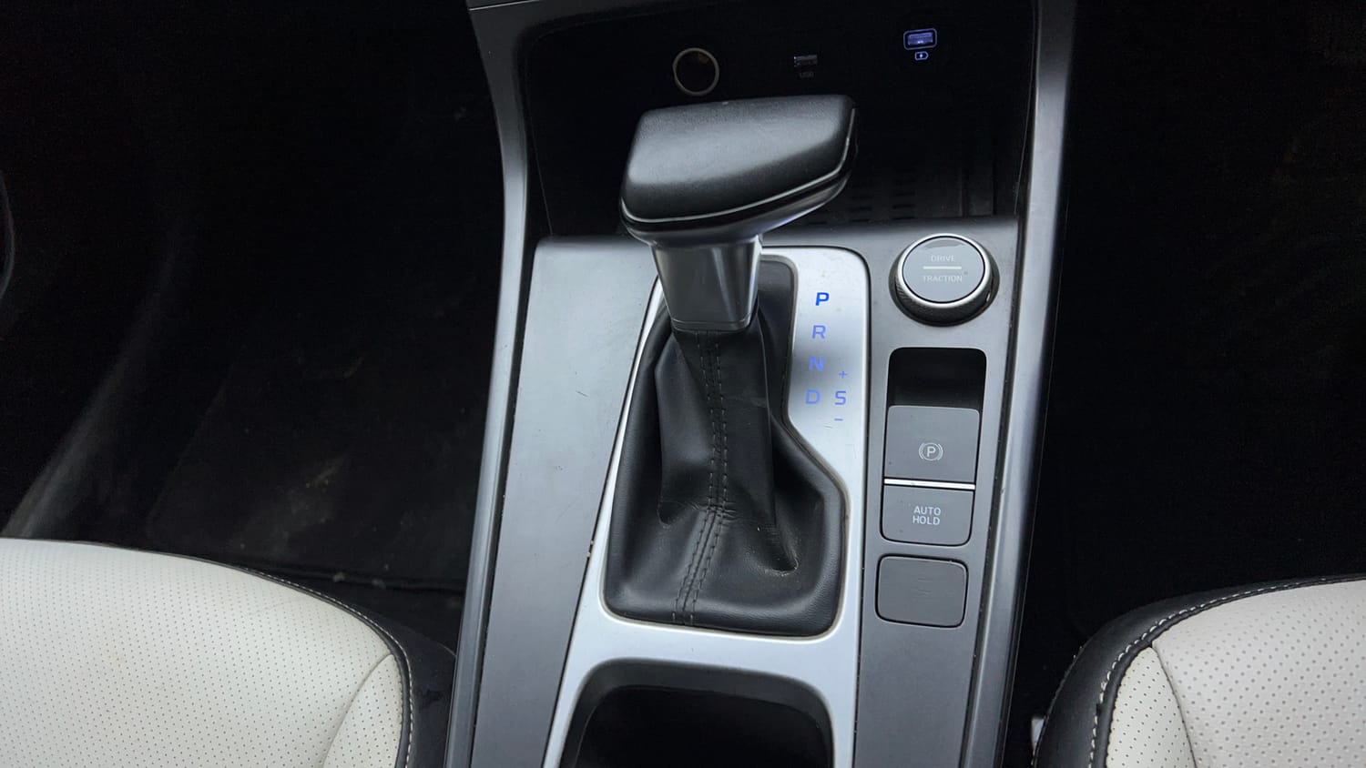 2022 Hyundai Creta SX 1.5 Petrol IVT-16