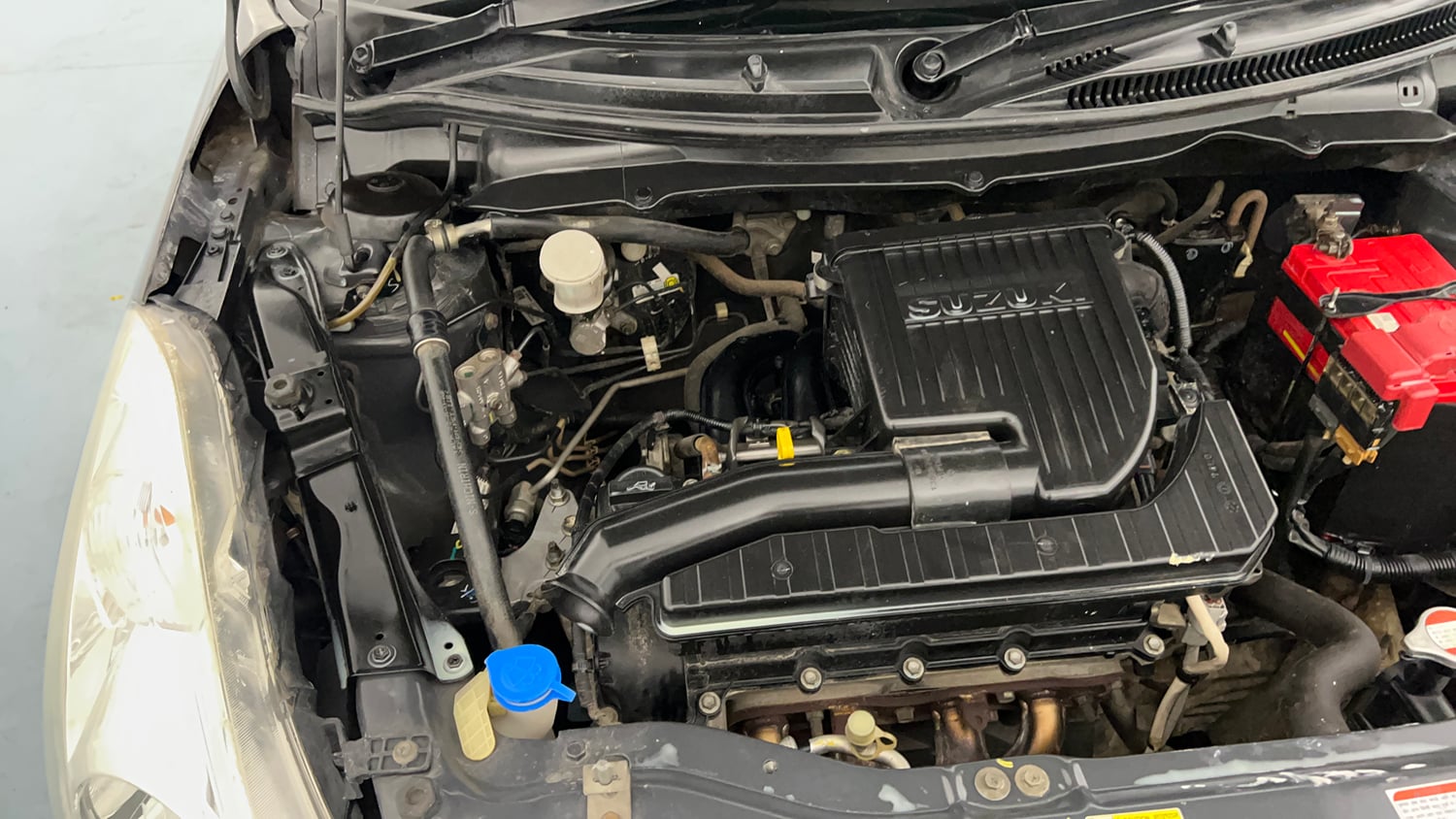 Used 2017 Maruti Suzuki Swift VXi Petrol Manual engine ENGINE RIGHT SIDE VIEW