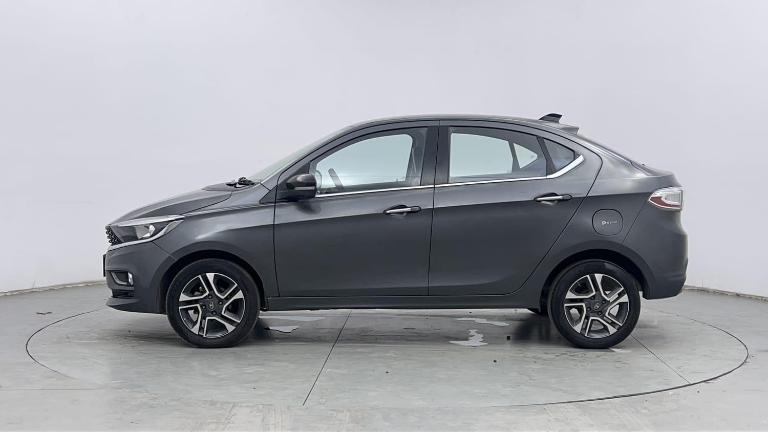 Used 2020 Tata Tigor XZ Plus Petrol Manual exterior LEFT SIDE VIEW